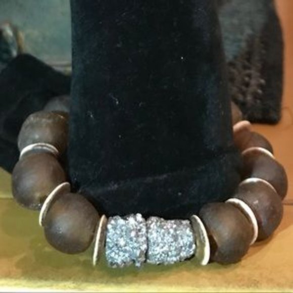 Beautiful Bracelet - Picture 2 of 3